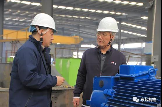 河南工業(yè)大學機電工程學院院長、碩士研究生導(dǎo)師惠延波教授等一行蒞臨東起集團參觀考察